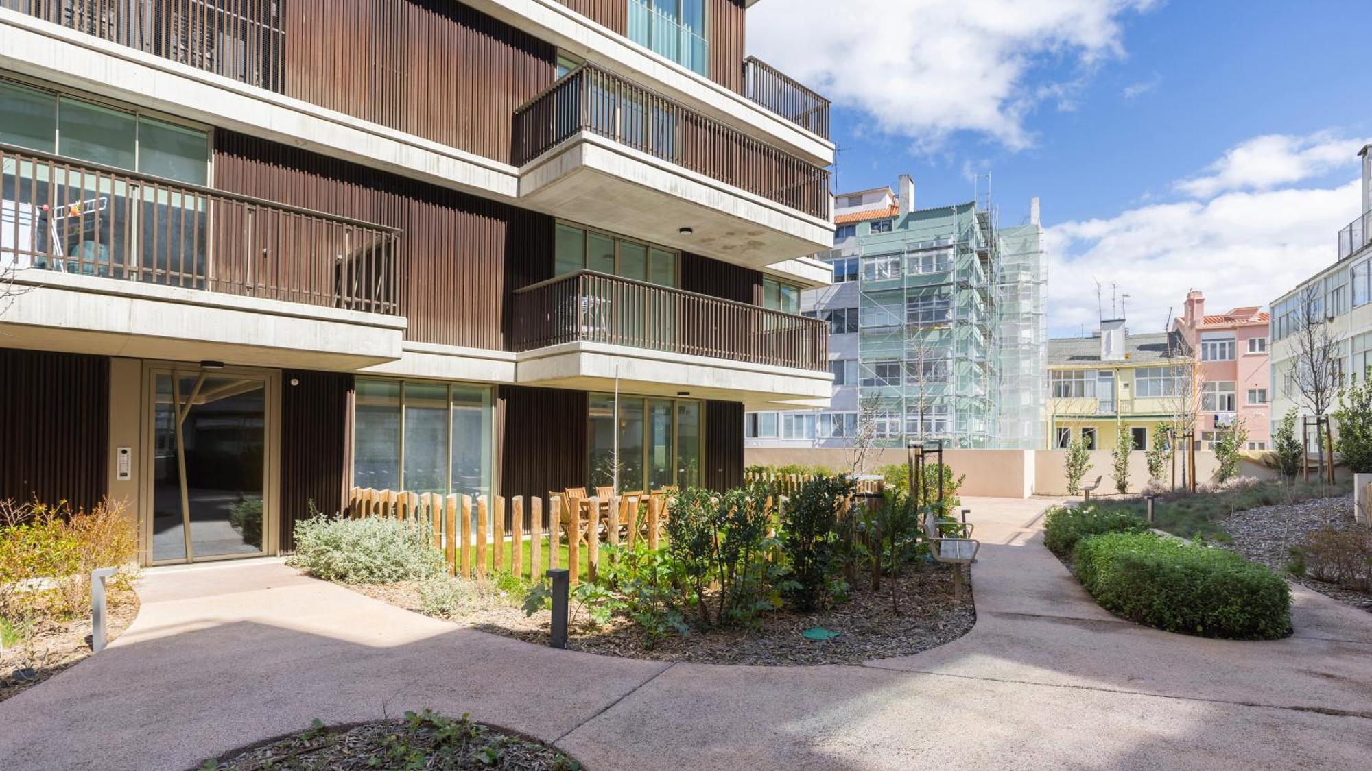 Apartment Jardins Da Gloria Stylish Living By Lovelystay
