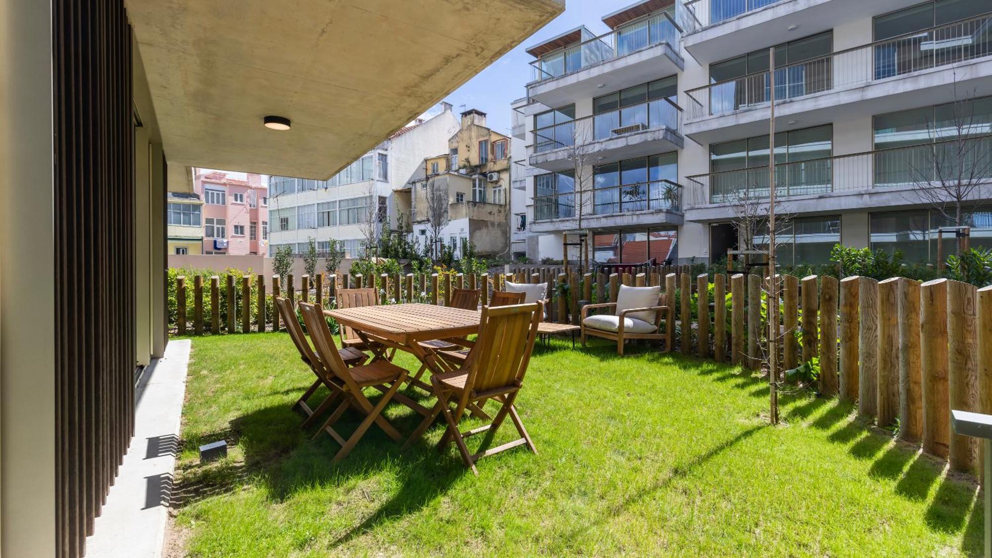Jardins Da Gloria Stylish Living By Lovelystay * Lisboa